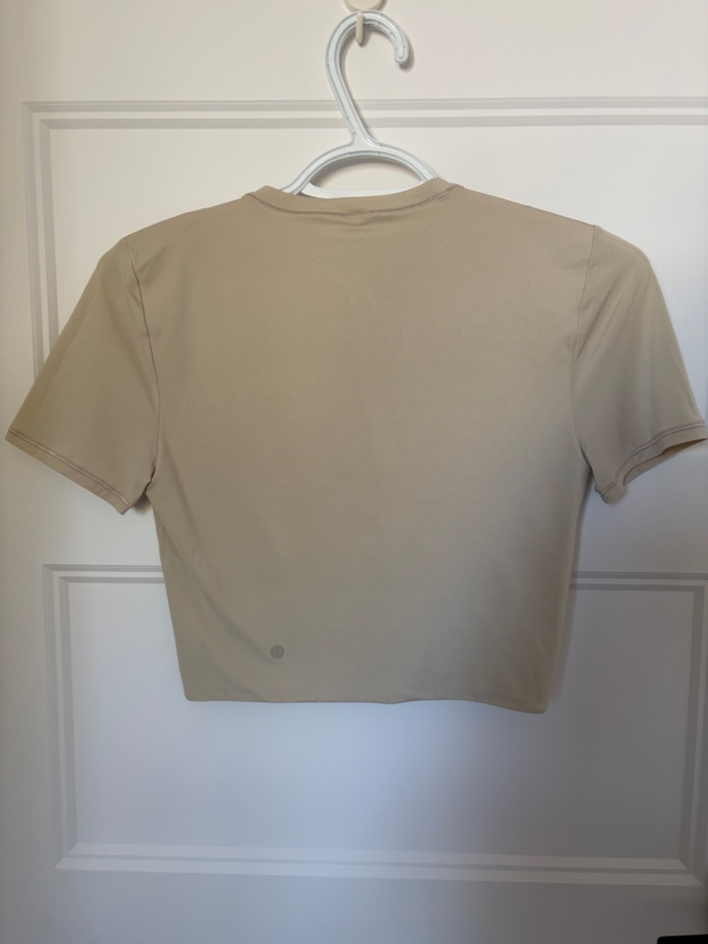 Lululemon Cropped workout top- Beige